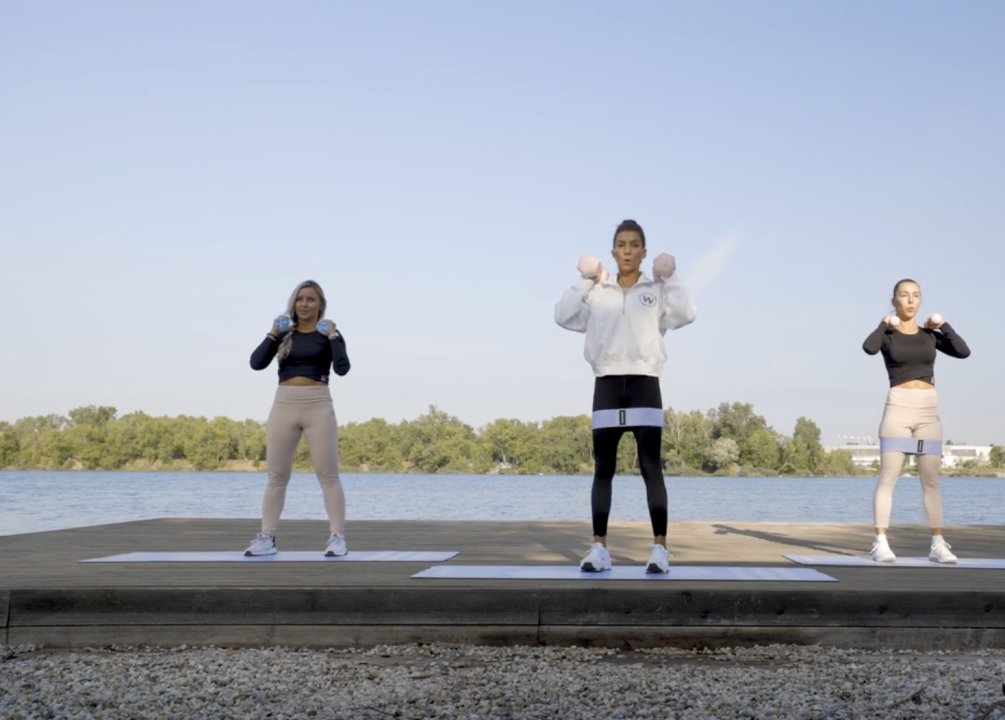 Pevné stehná a zadok: Posilňovanie s Miškou